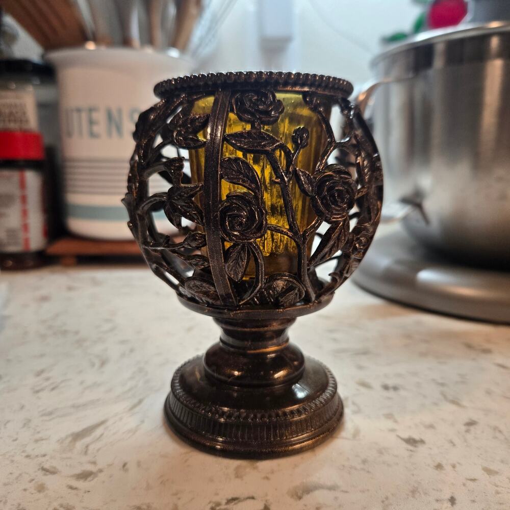 Vintage Hollywood Regency Votive Candle Holder Ornate Floral Filigree Pedestal - Picture 10 of 12